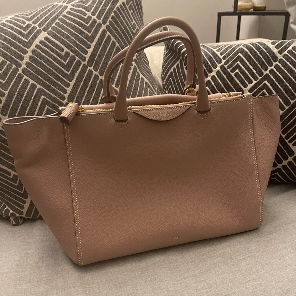 𝐀𝐧𝐲𝐚 𝐇𝐢𝐧𝐝𝐦𝐚𝐫𝐜𝐡 𝐏𝐮𝐫𝐬𝐞